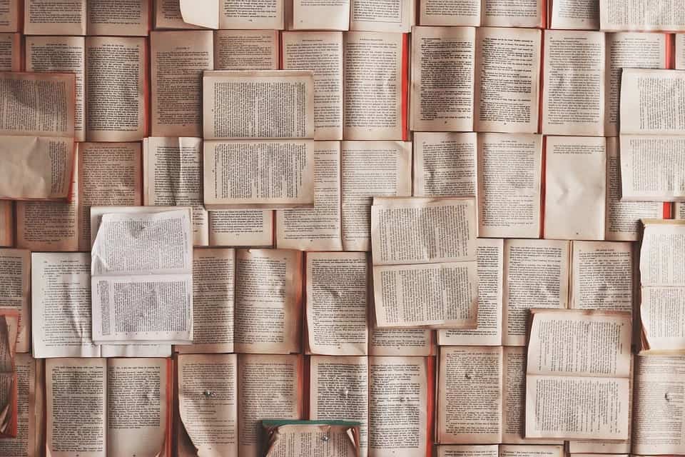 imagem de livros de história