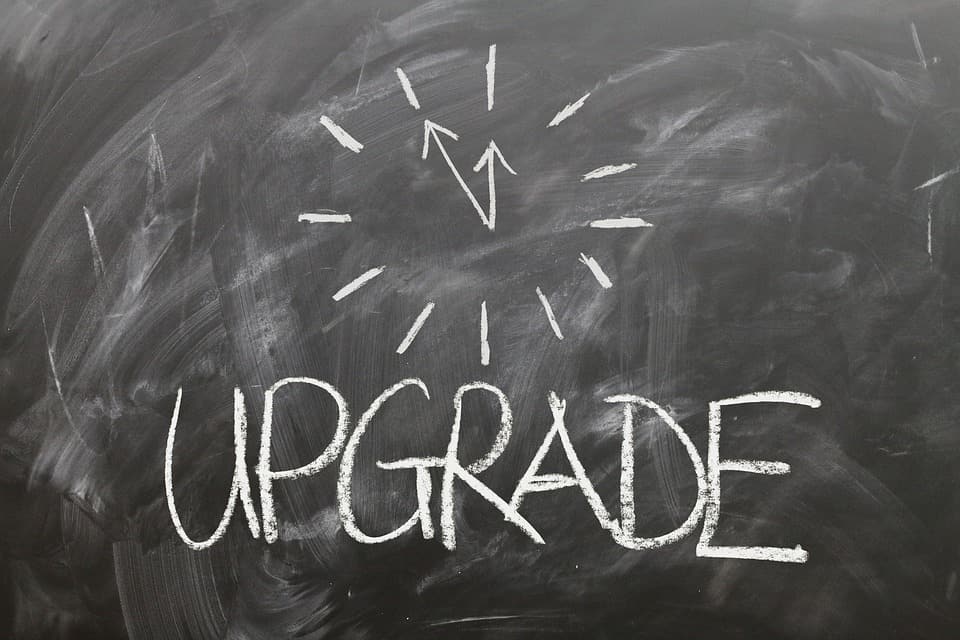 lousa com upgrade escrito